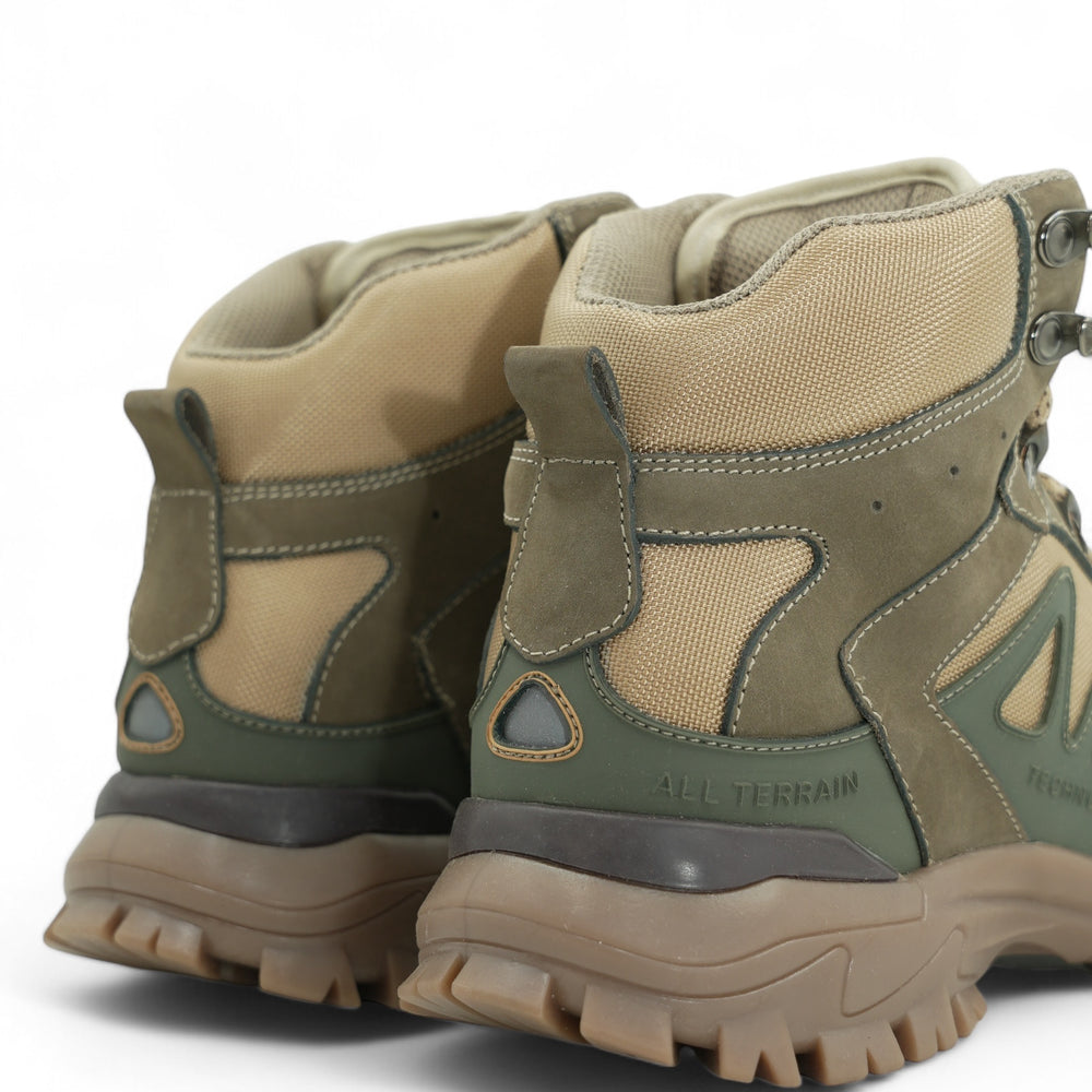 
                  
                    Bota Abril Verde
                  
                