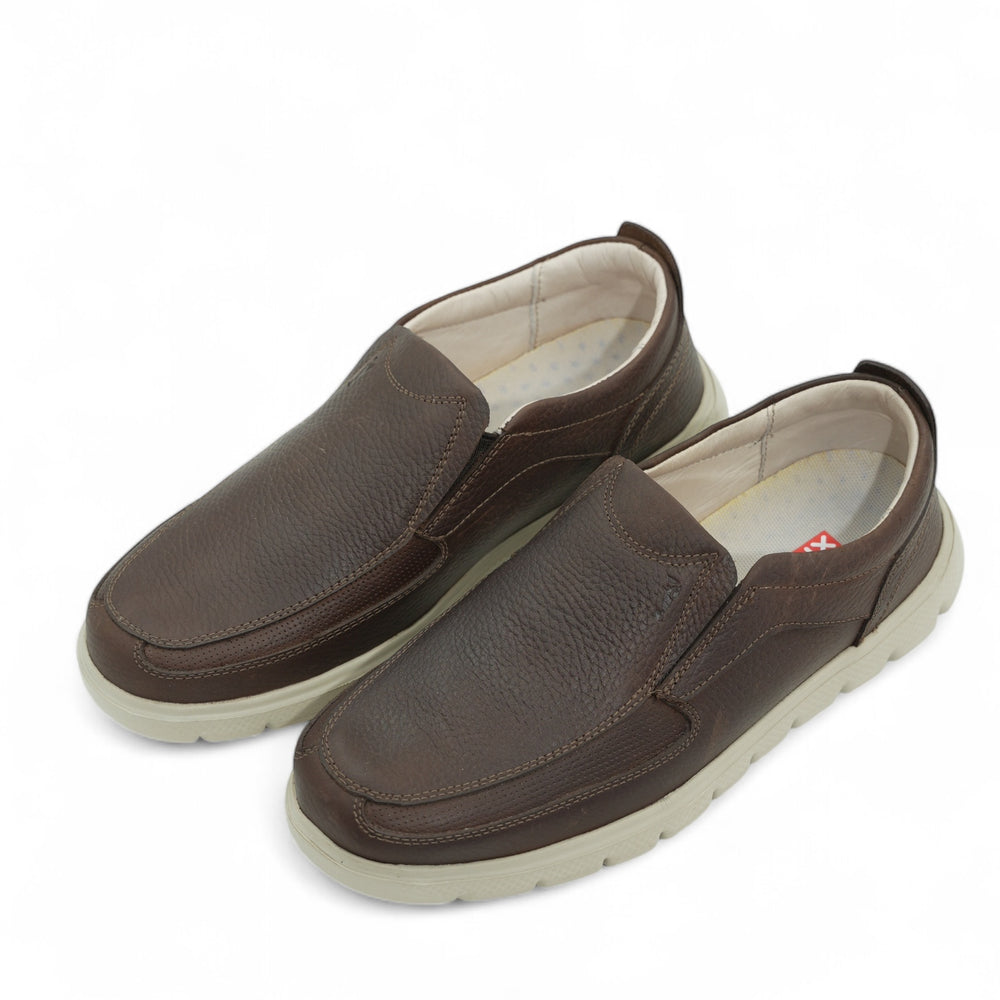
                  
                    Mocasin Sabu Café
                  
                