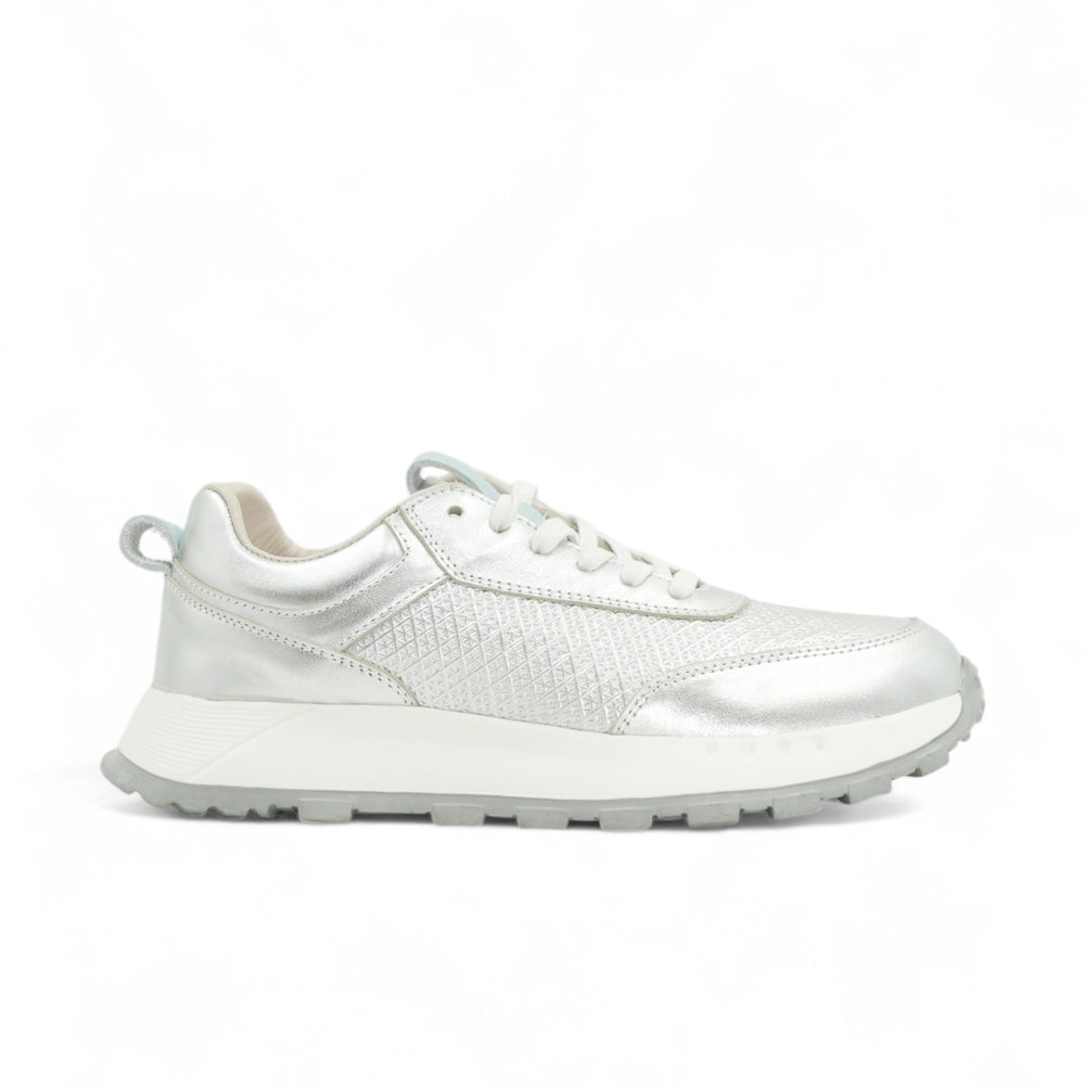 
                  
                    Sneaker Abby Plata
                  
                
