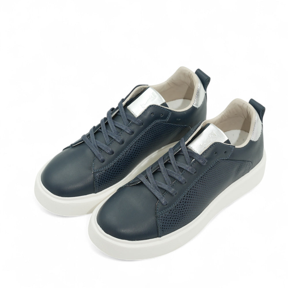 
                  
                    Sneaker Ada Azul
                  
                